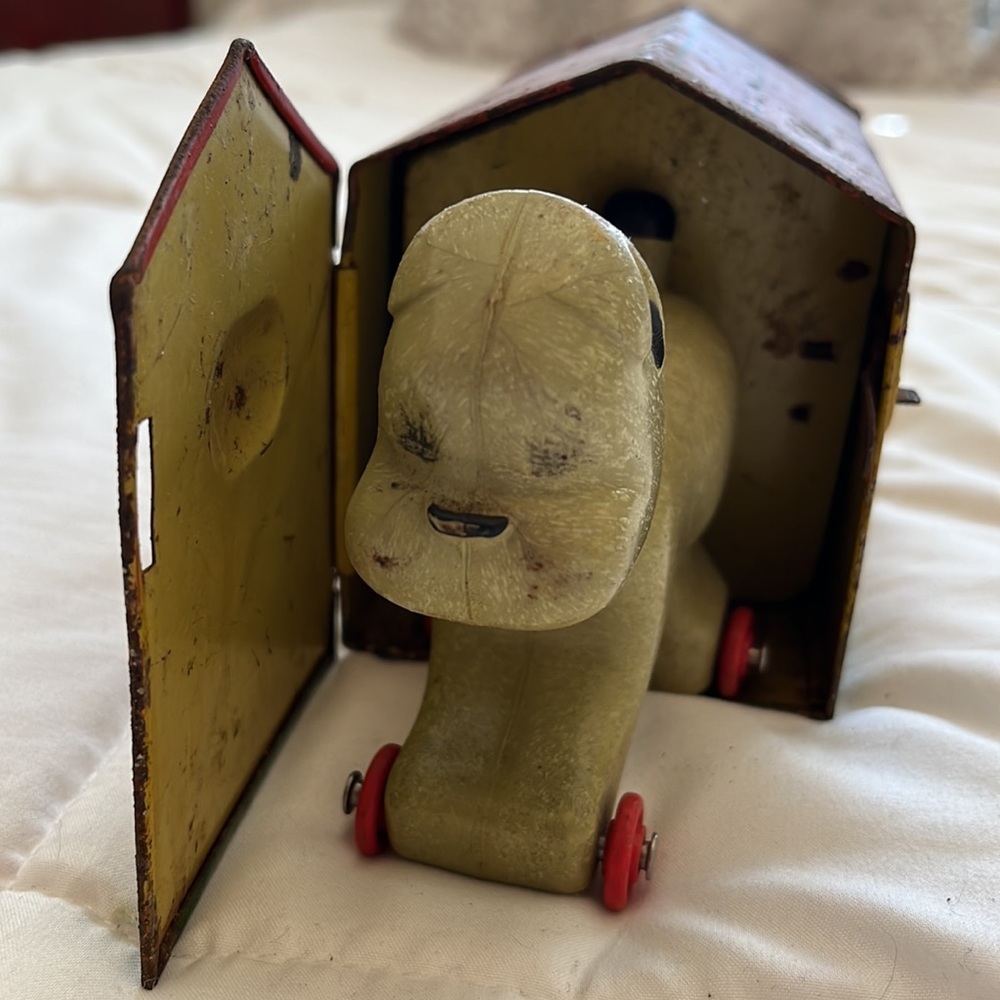 VINTAGE "Pooch" The Pop-Out Pup Toy - Picture 10 of 13